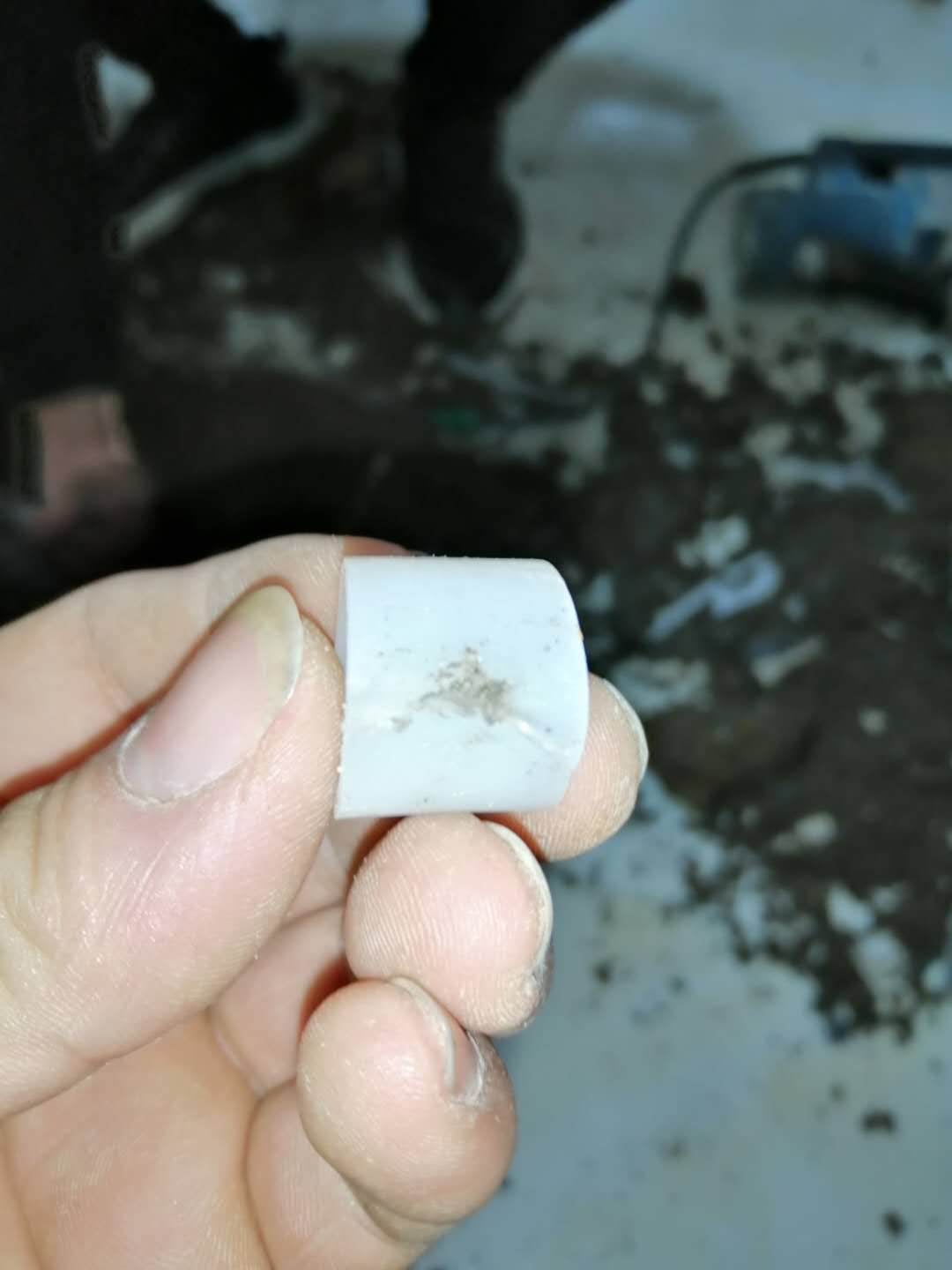 日喀则家里地暖漏水了怎么办？